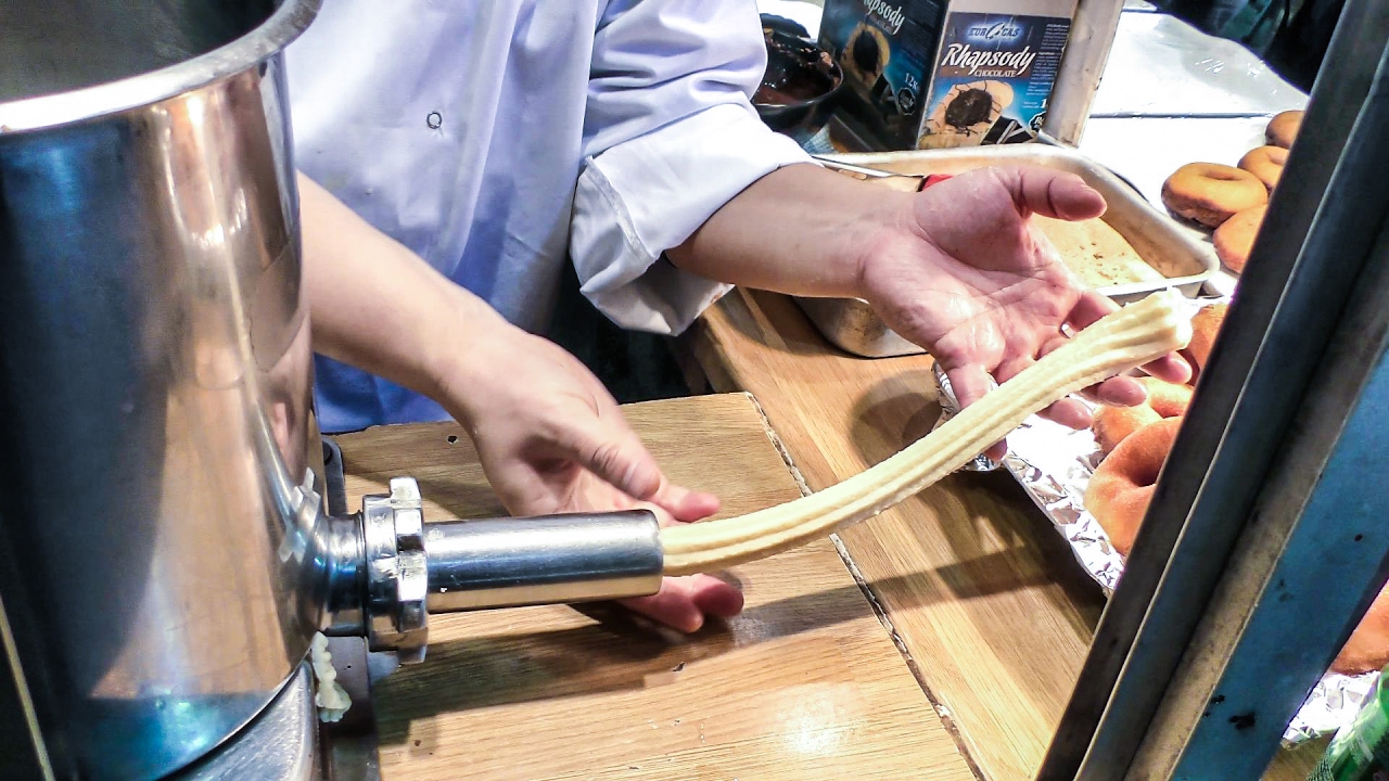 Fried Churros Filled with Chocolate Tasted in Camden Town, London