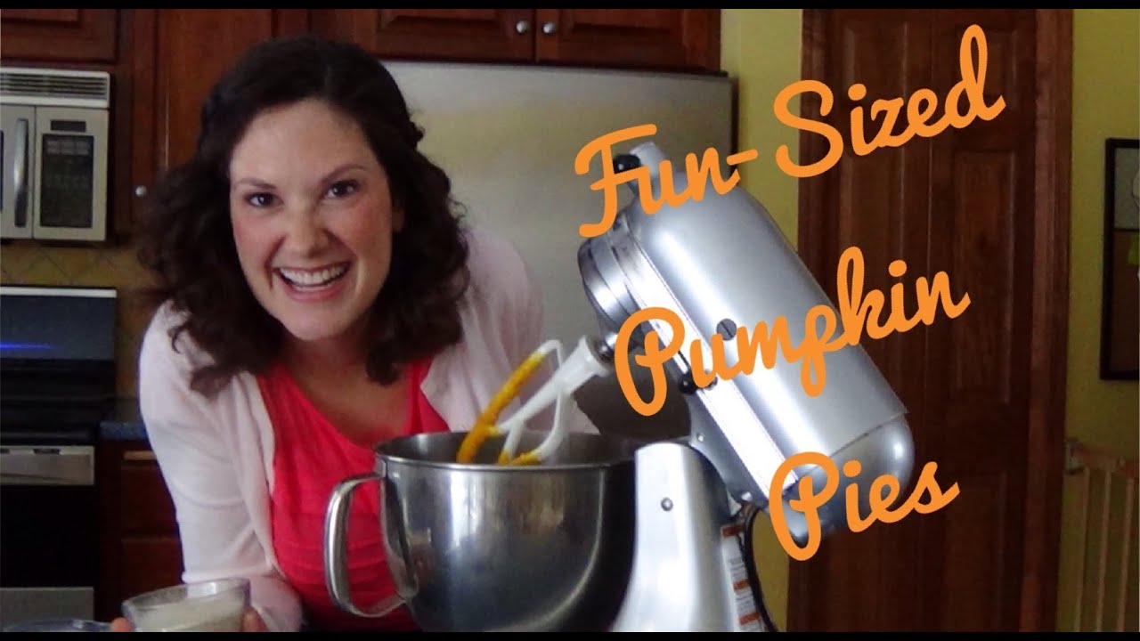 Healthy Holiday Recipe - Fun Sized Pumpkin Pie - YouTube