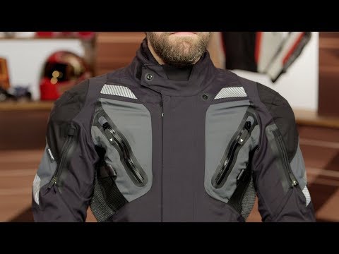 Video: Cel Mai Bun Echipament Pentru Motociclete Din Gama Elegantă A Lui Dainese Chiar Acum