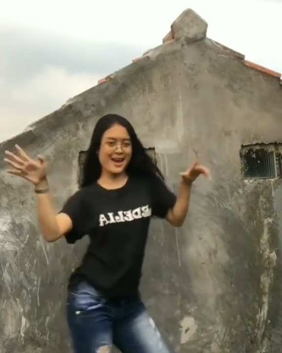 viral cewe cantik joged cocok buat story wa gays