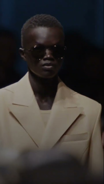 La actuación de Rosalía en el desfile de Louis Vuitton, donde ha