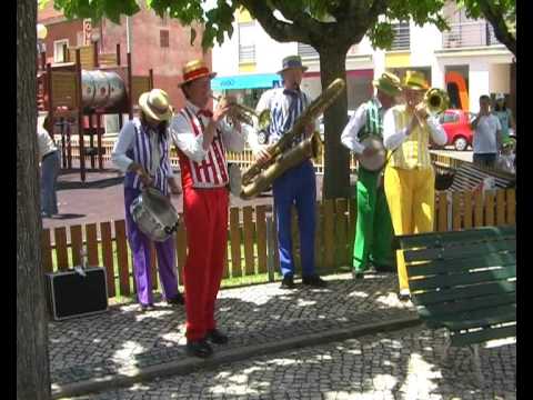 Count Basie and His Orchestra - I Ain't Mad at You