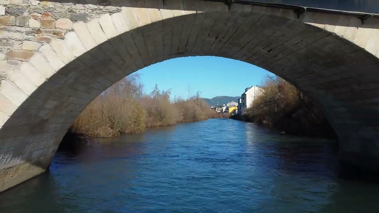 CACABELOS, UN LUGAR DEL BIERZO