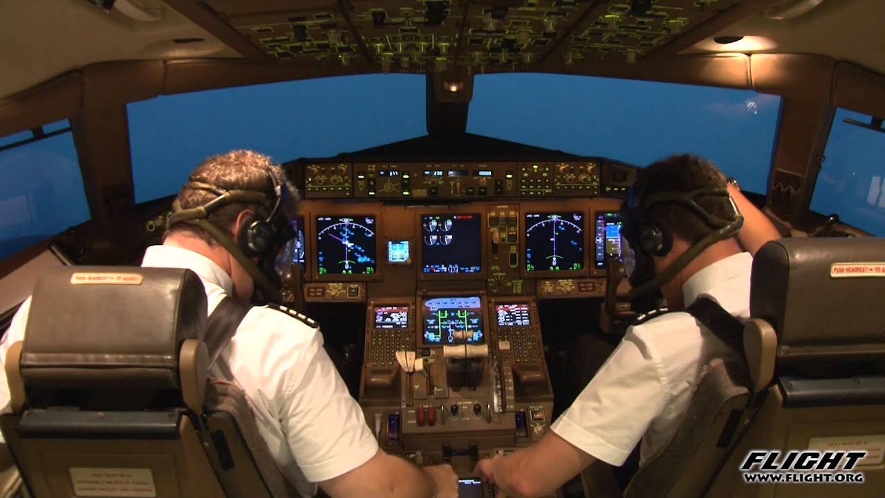 Rapid Descent (Depressurisation) in a Boeing 777 YouTube