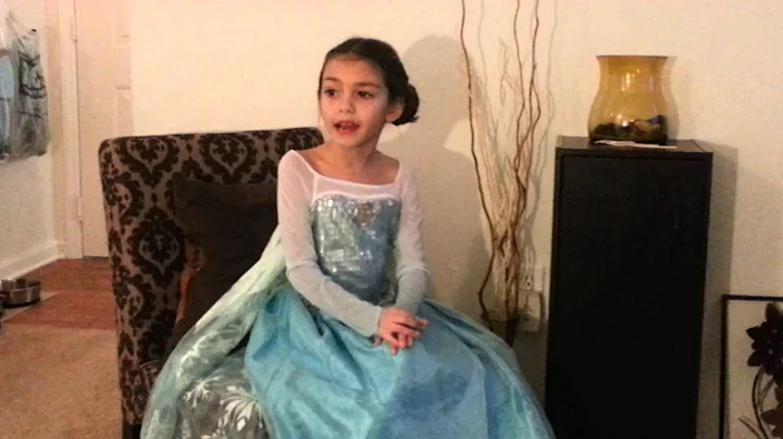 Frozen/Gianna singing Let it Go