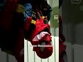 Feuerwehr überrascht an Nikolaus Kinder in Klinik #Darmstadt