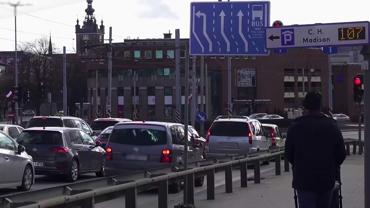 APM PRO - Dynamic Parking Information Display