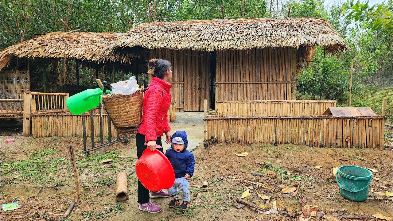 The young single girl went back to her old house to get things and pick oranges to sell