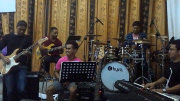 HENOS - Di Badai Topan Dunia (KJ 440)