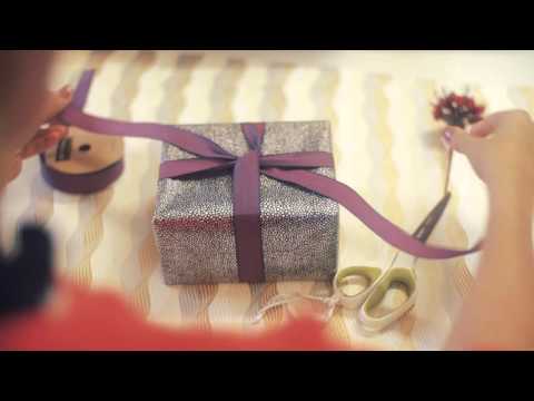 Video: 3 Ways to Tie a Ribbon to a Box