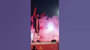 Experience Live Shows That Light Up The Desert Night Desertsafaridudai Soulofarabiatours 