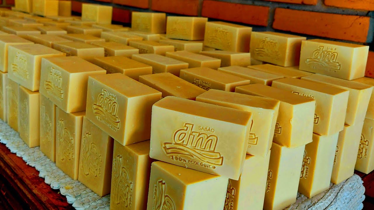 SABÃO CASEIRO  COM ÓLEO DE COZINHA USADO # DANIEL MOTTA