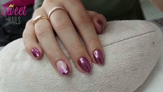 Manicure con glitter para uñas, así puedes lucir la tendencia del momento