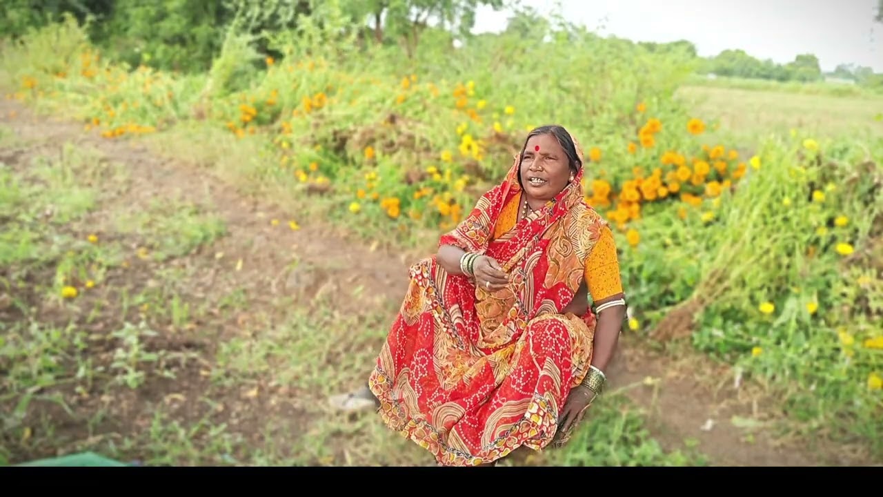 मन भारवून टाकणाऱ्या शब्दात आईने गाणं म्हणाल 🤗 खरंच आईचे शब्द रचना खूप सुंदर आहे 