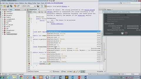 Sort an array according to user defined criteria(Student Score) in java