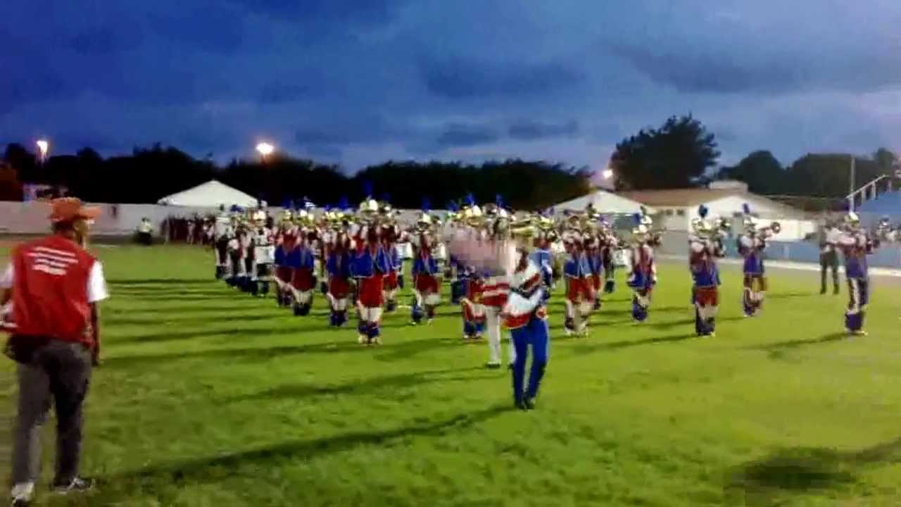 FANFARRA PIONEIRUS - ENTRADA ( 1º LUGAR NA CIDADE DE SANTO ESTEVÃO 2013)