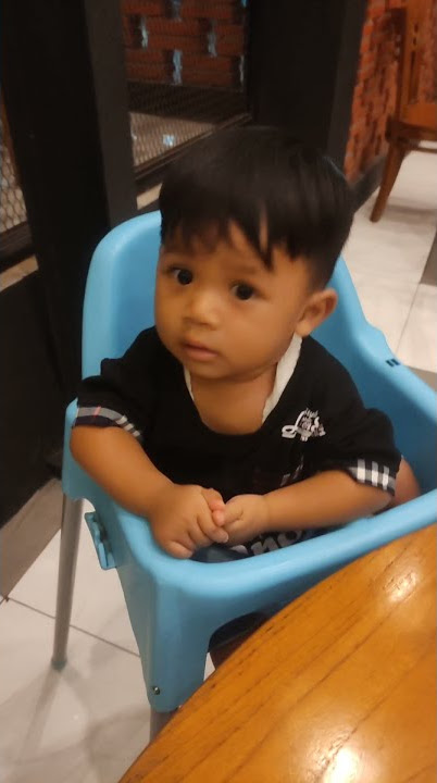 ANAK KECIL ngopi santuy DICAFE