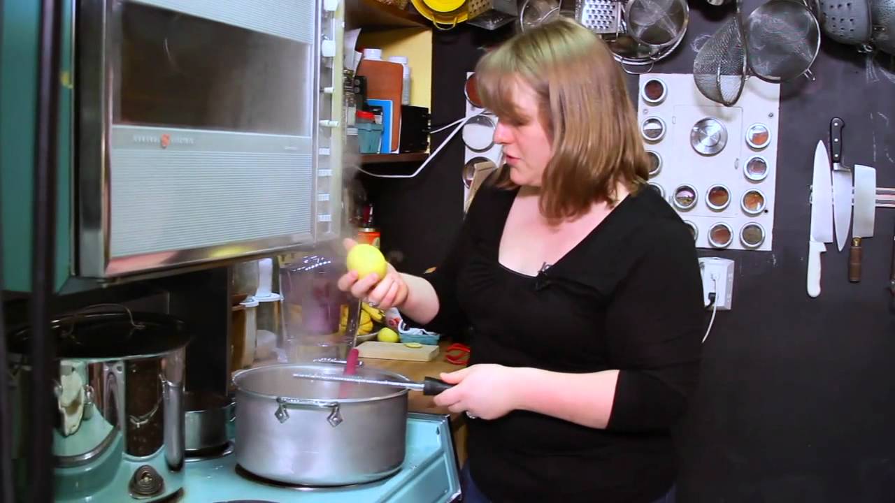 Cooking with MAVEA: Pear Vanilla Jam with Food in Jars