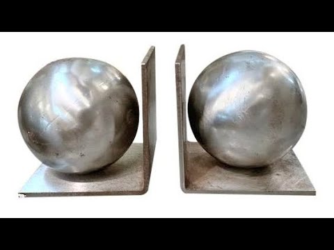 Vídeo: Llitera Per A Treballadors: Models De Ferro I Metall Per A Constructors