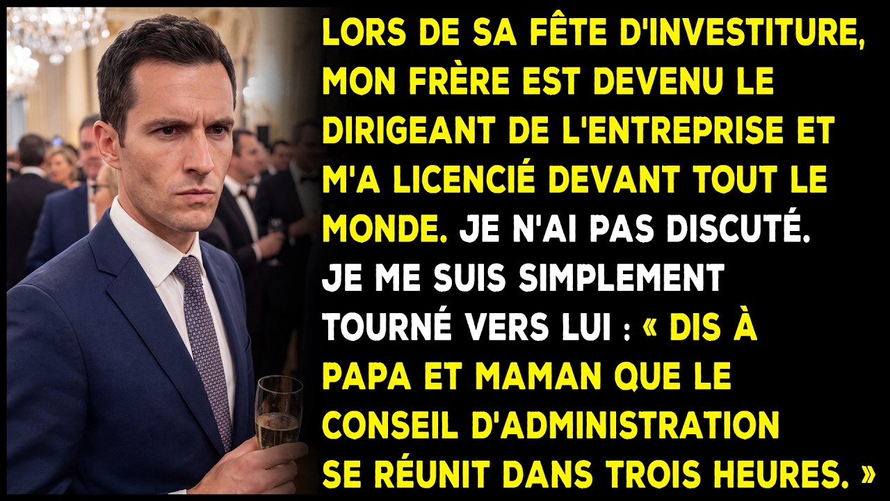 Ce soir-là, j'étais assis au dernier rang, près des portes de la cuisine, pendant que mon frère Julian montait sur scène pour devenir PDG. Quinze ans à reconstruire l'entreprise, à économiser...