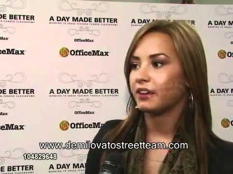 Demi Lovato at Grape Street Elementary School