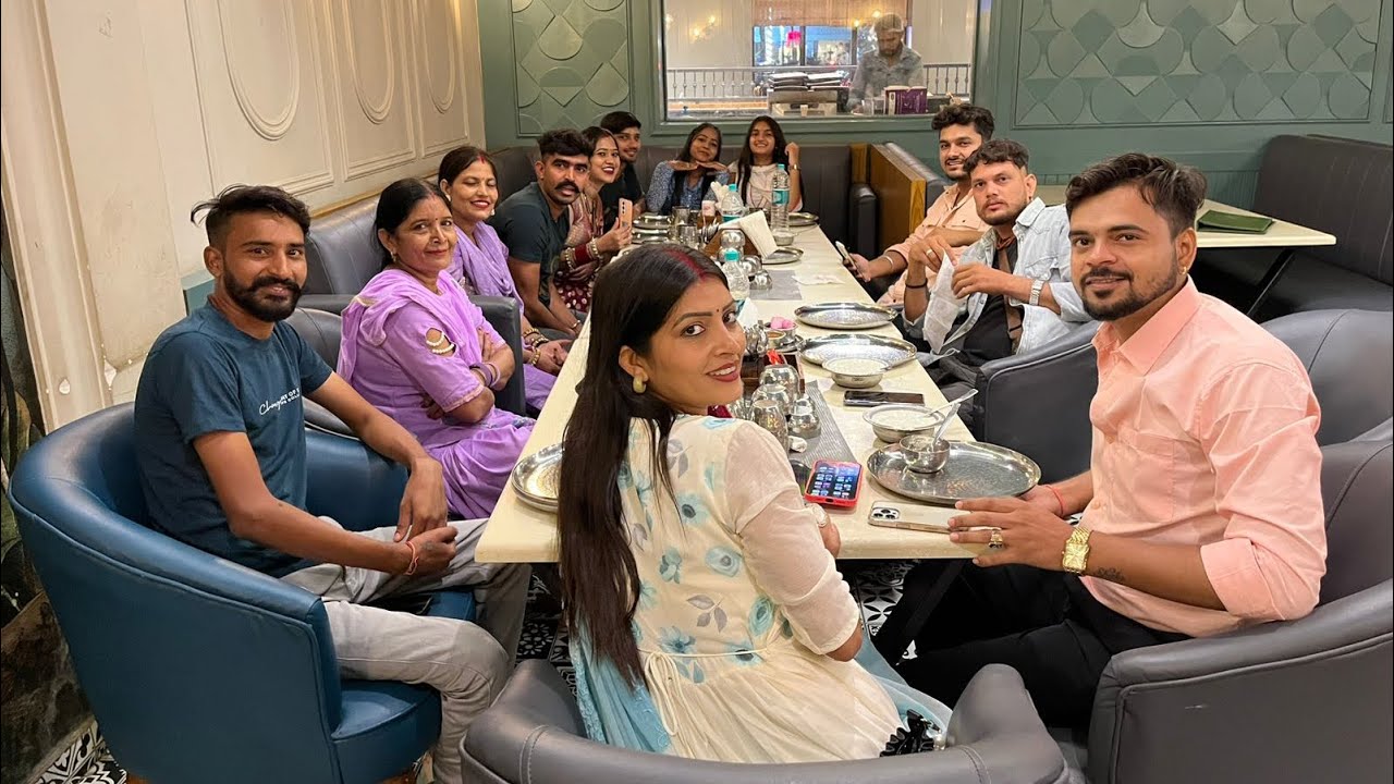 आज गए सोनिआ का birthday सेलिब्रेशन करने लेकिन केक घर ही भूल गए 😂😂 जिस काम के लिए गए थे वो ही भूल गए 