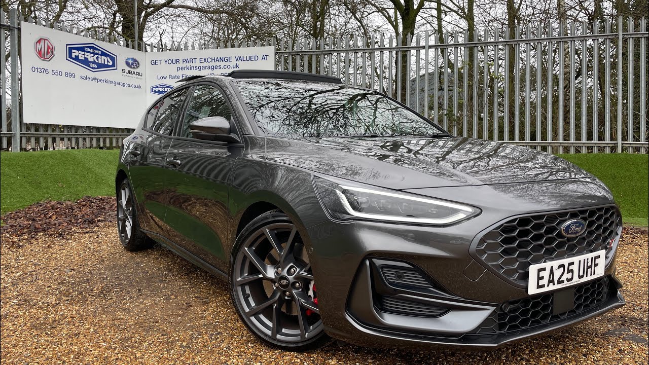 FORD FOCUS ST 2.3L ECO-BOOST 280 л.с. 7-ступенчатая автоматическая коробка передач, панорамная кр...