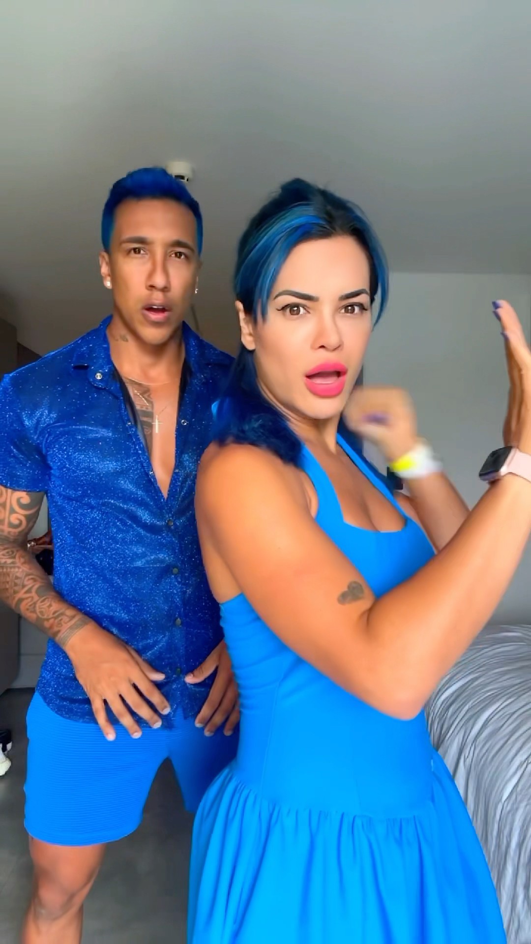 Ficamos presos na tela do celular ?? ​⁠@ApolloSant #entretenimento
