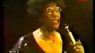 Ella Fitzgerald - I Get A Kick Out Of You (Live)