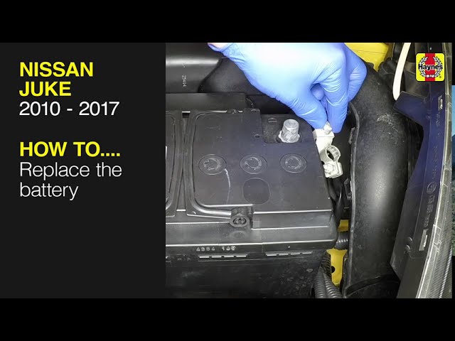 Nissan Juke (2010 - 2017) - Replace the battery - YouTube