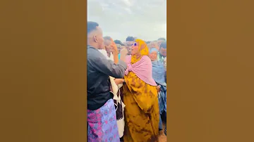 Dumar Inan Iloobo Ayaan Rabaa Adi Daraadaayee Asaagaa Miyaan Damci Karaa Dooqu Waa Adigee 