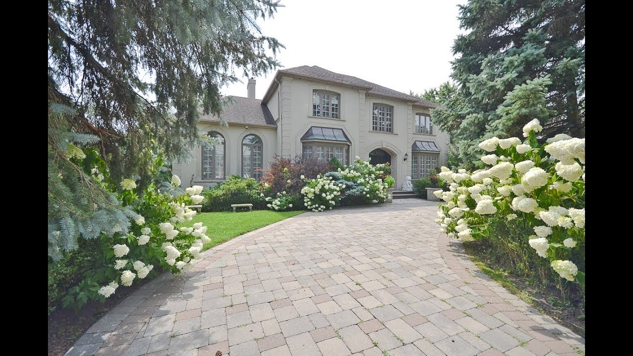 2 Hyde Park Circle, North York, ON YouTube