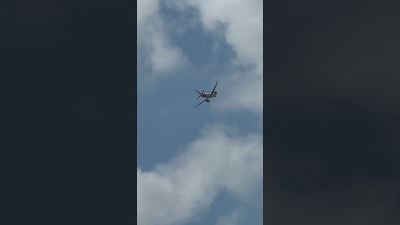 EASYJET A320 LPL-IOM G-EZWU 