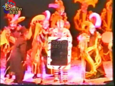 Murga LA REINA DE LA TEJA 2002 actuacion completa croata845 - YouTube