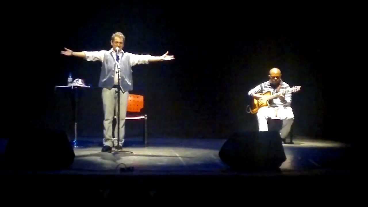 João Claúdio Moreno cantando Alceu Valença!! - YouTube