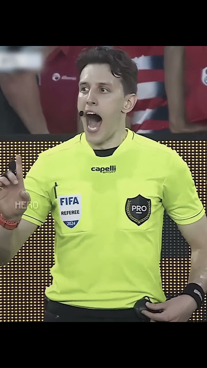 Referee's voice 🥶