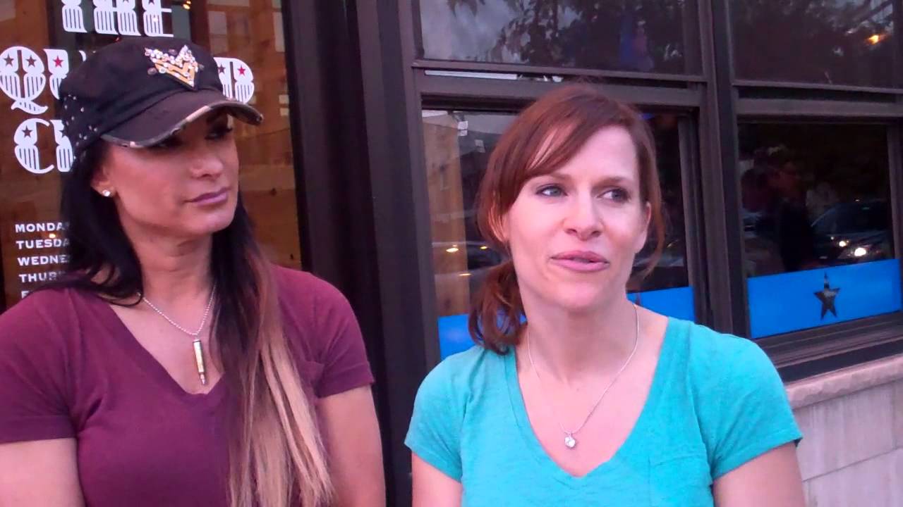 Molly Holly and Victoria (Lisa Marie Varon) at The Squared Circle  -  YouTube