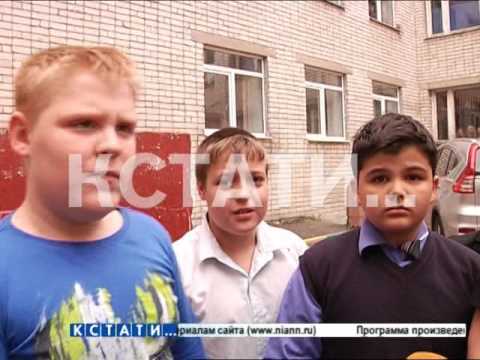 Школьница прямо во время урока выпрыгнула из окна 4-го этажа.