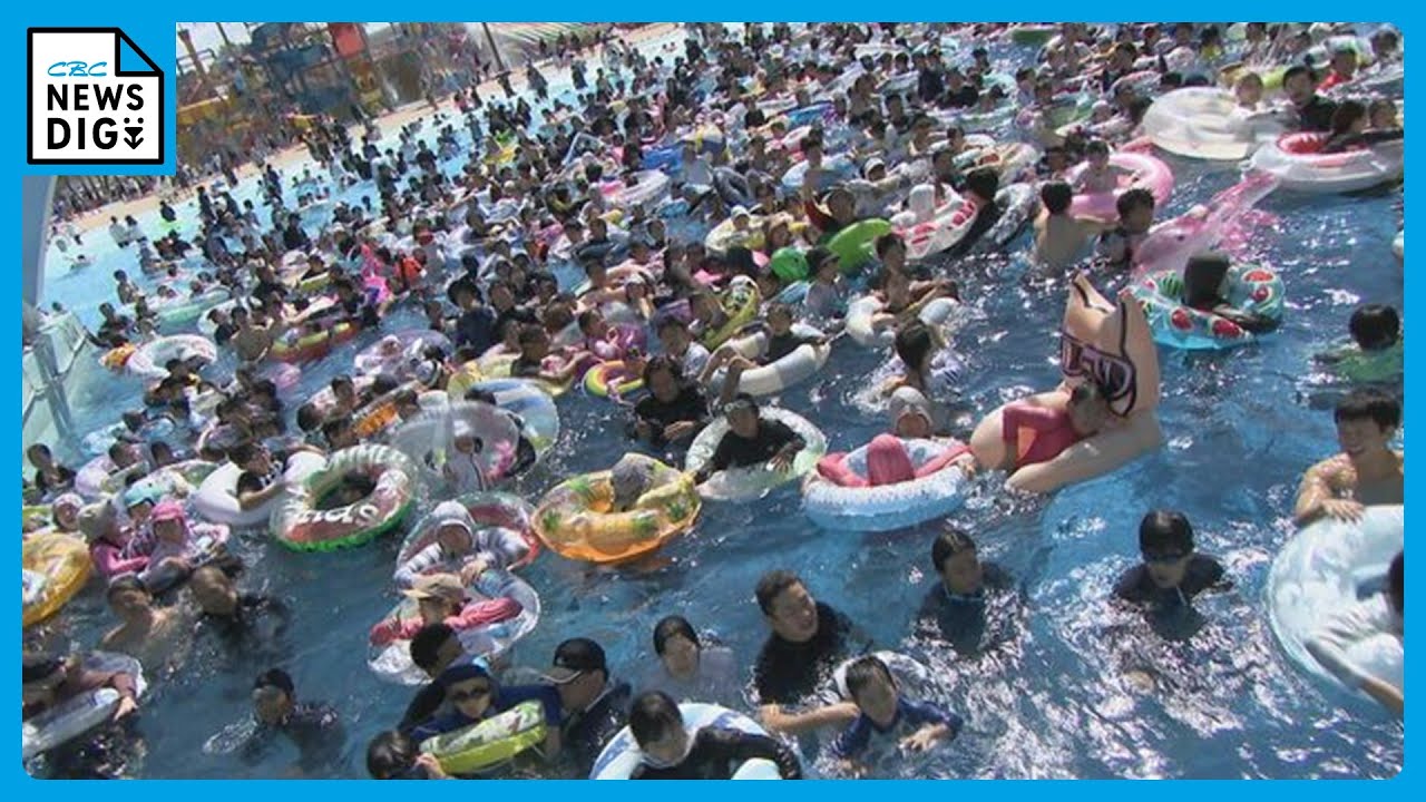 Even though it's September Nagashima Jumbo Seawater Pool is