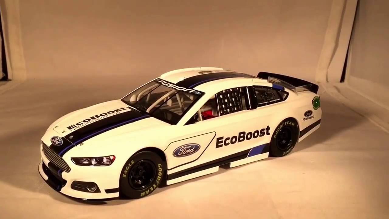 NASCAR ミニカー　FORD 1/24 Review: 2013 Ford EcoBoost Ford Fusion Promo 1/24 NASCAR - YouTube