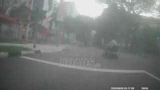 A PMA rider crossed into the lane without checking for an approaching bike, resulting in a near miss A PMA rider crossed into the lane without checking for an approaching bike, resulting in a near miss