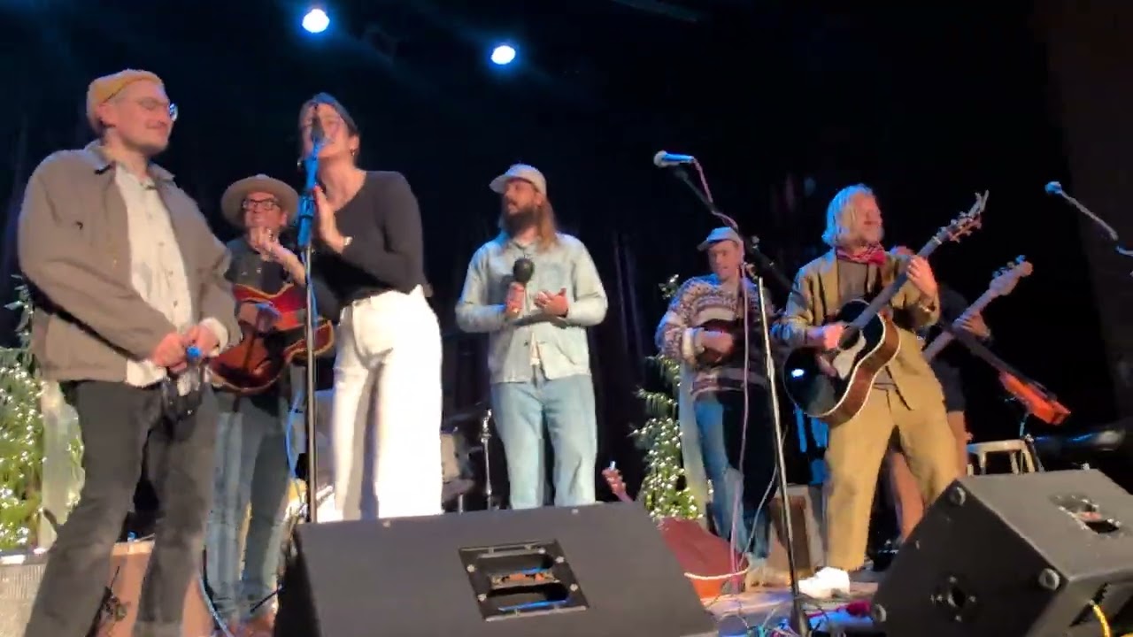 Feliz Patrick Dodd | Jon Foreman | Melody League Christmas 2025