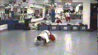 Loopkicks   Hoai, Split doublelegtwist crash