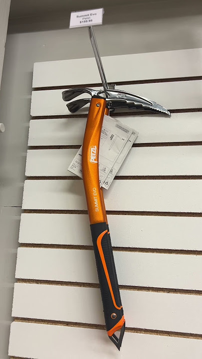 Straight vs. Curved Ice Axe - #iceaxe #mountaineering #climbing #alpineclimbing #alpinism #climb