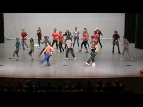 Zumba @ Holt High School WLW 2011