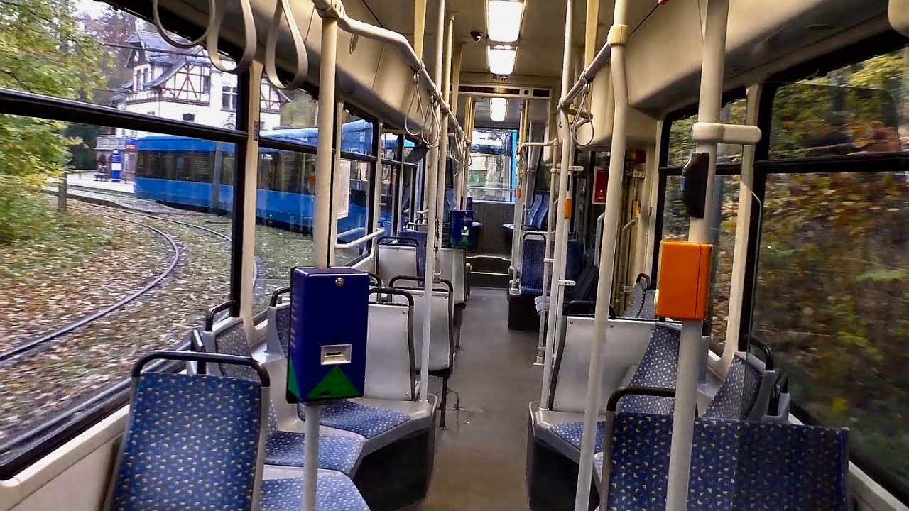 Mitfahrt im leeren Straßenbahn-Anhänger ( Kassel , Nov.24 )