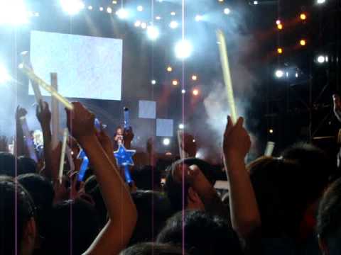 2010-09-04 苗栗水舞搖滾之夜(五月天-天天想你)