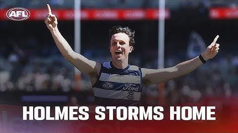 Max Holmes takes out the Coles Pre-Game Sprint