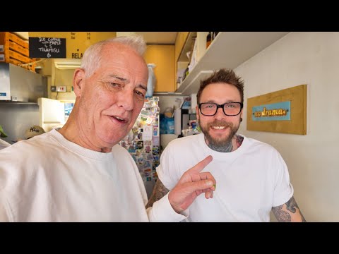 MICHAEL BARRYMORE VLOGS - Day 11 - The best BURGER in London!