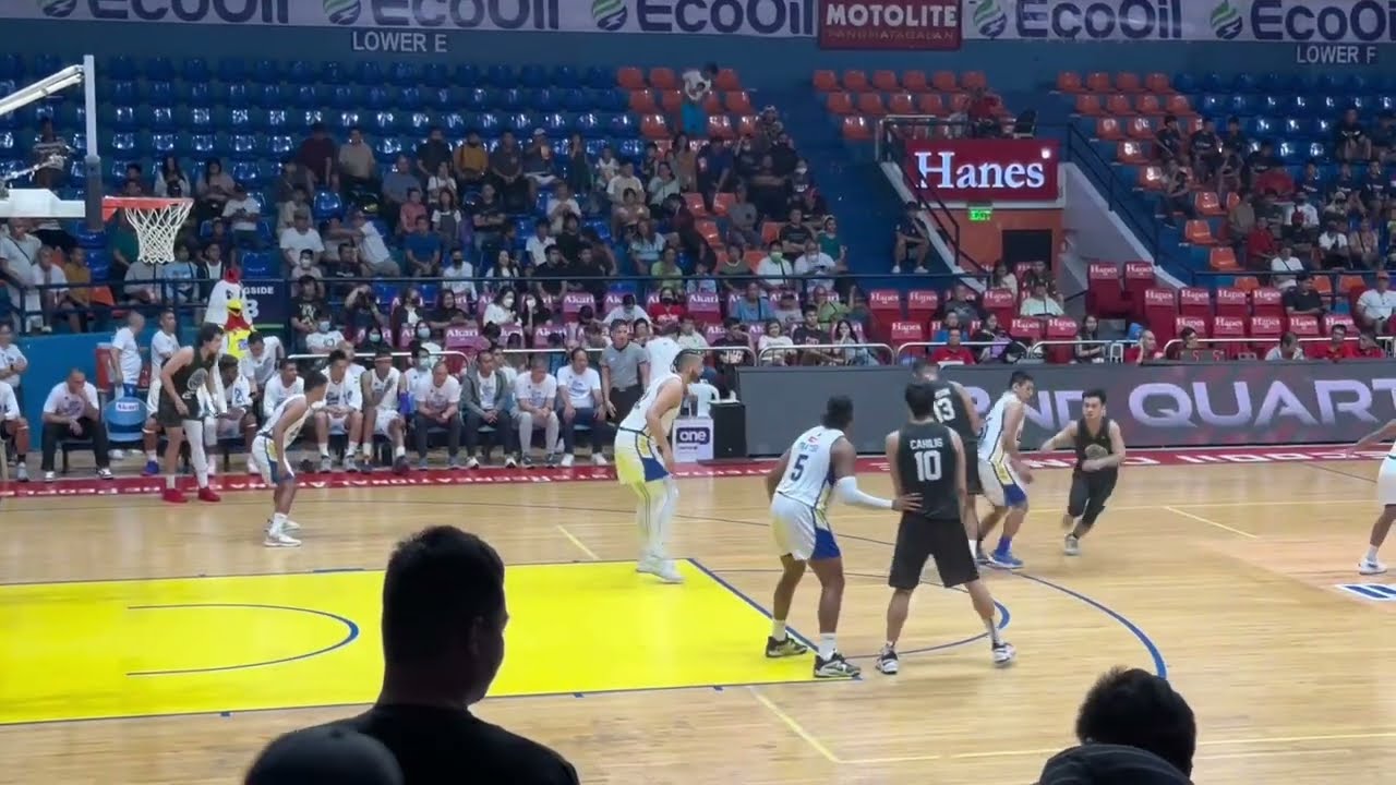 Andreas Cahilig scores back to back points! 